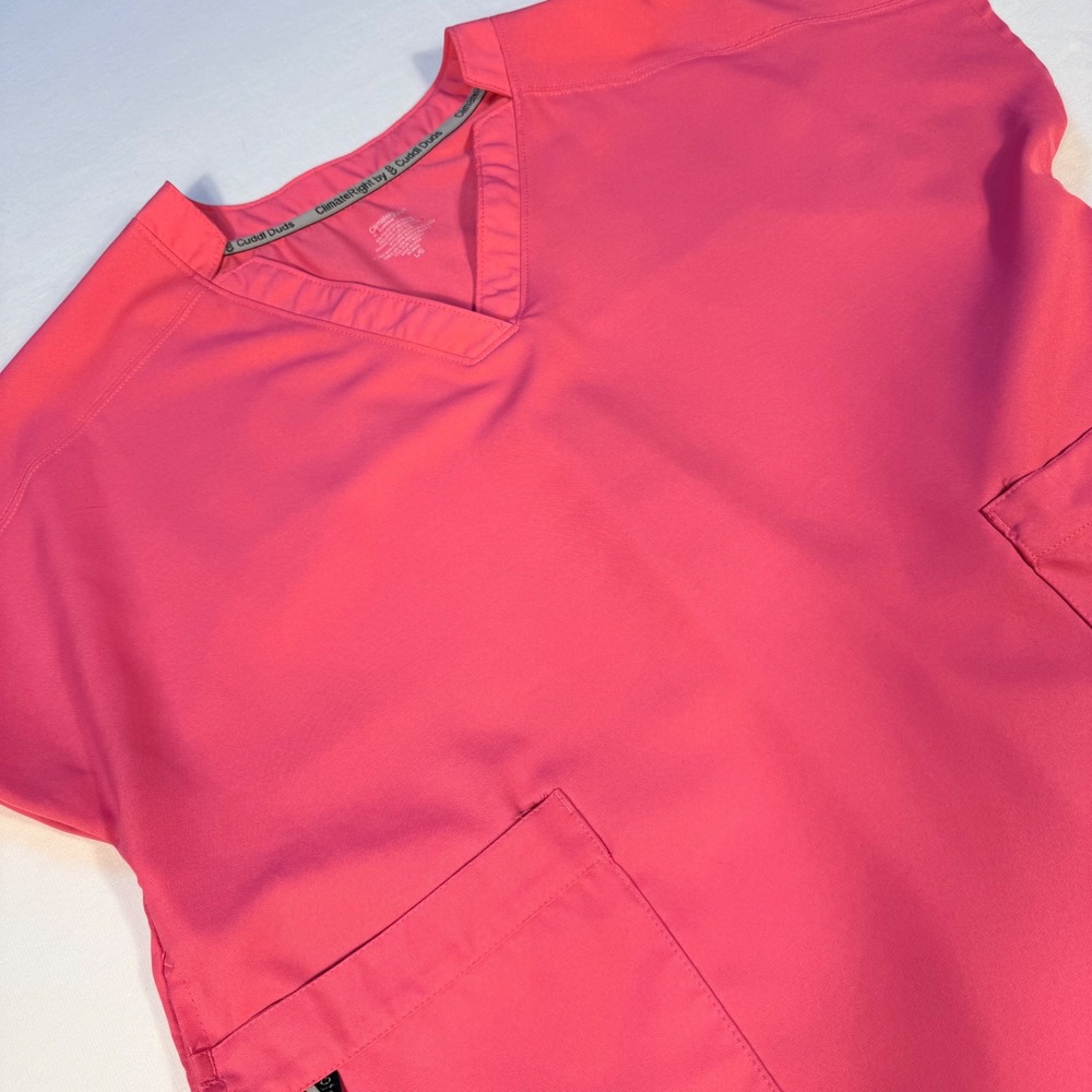 ClimateRight by Cuddl Duds Scrub Top L Pink V-Neck Short‎ Sleeve Stretch Pocket